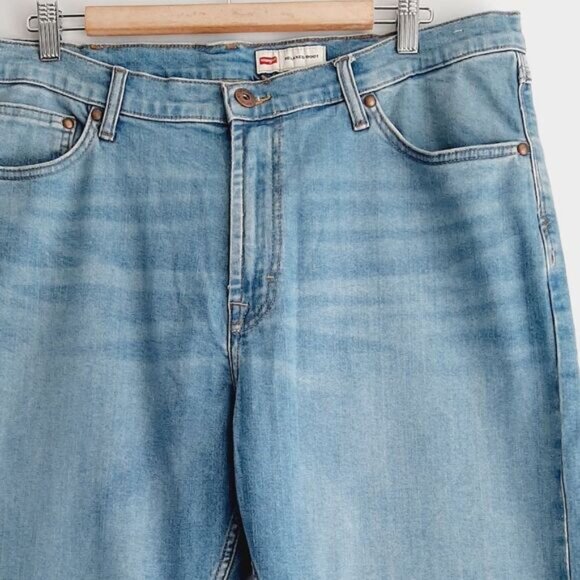 WRANGLER | Relaxed Bootcut Leg Light Blue Jeans Men's Sz 36 Flawed - Picture 3 of 12